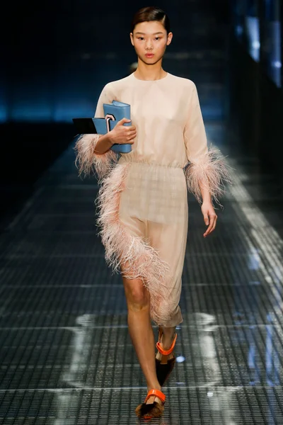 Look 43